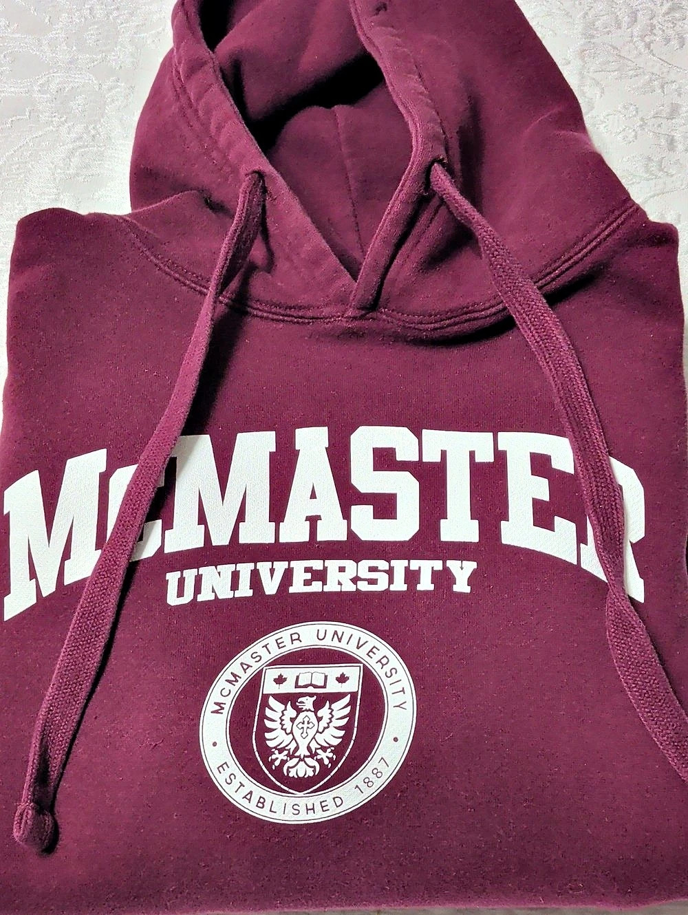 AVID Apparel McMaster University Crest Hoodie Burgundy M Men's/Unisex - Picture 2 of 5